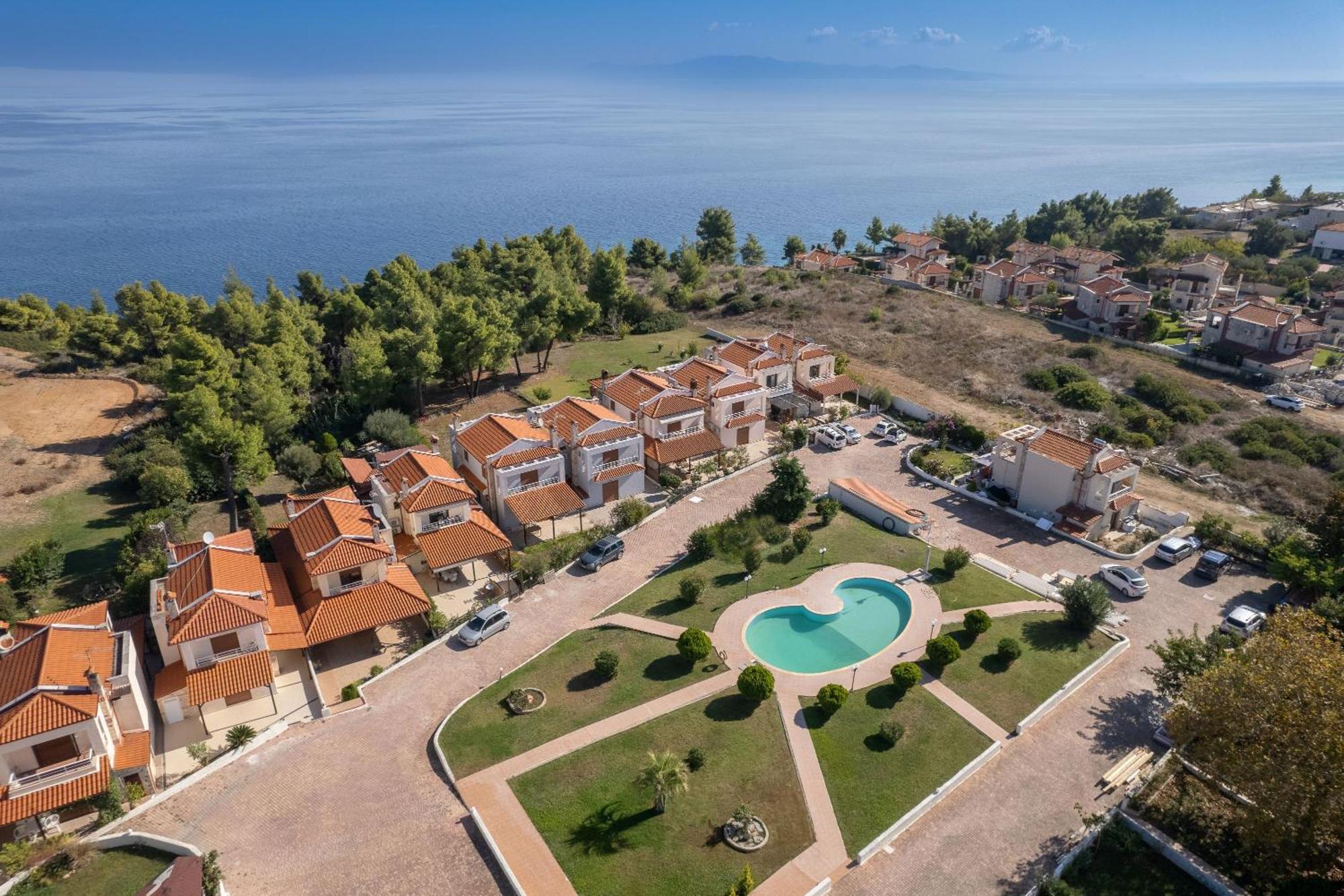 Vila Petra Afytos Exteriér fotografie